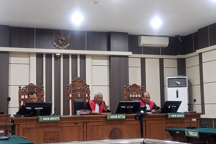 Rugikan Negara Rp 692 miliar, Sidang Tuntutan 3 Terdakwa Eks Pejabat Bank BJB soal Korupsi PT Sritex Ditunda