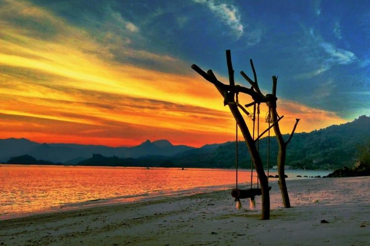 Pantai Mutiara Trenggalek