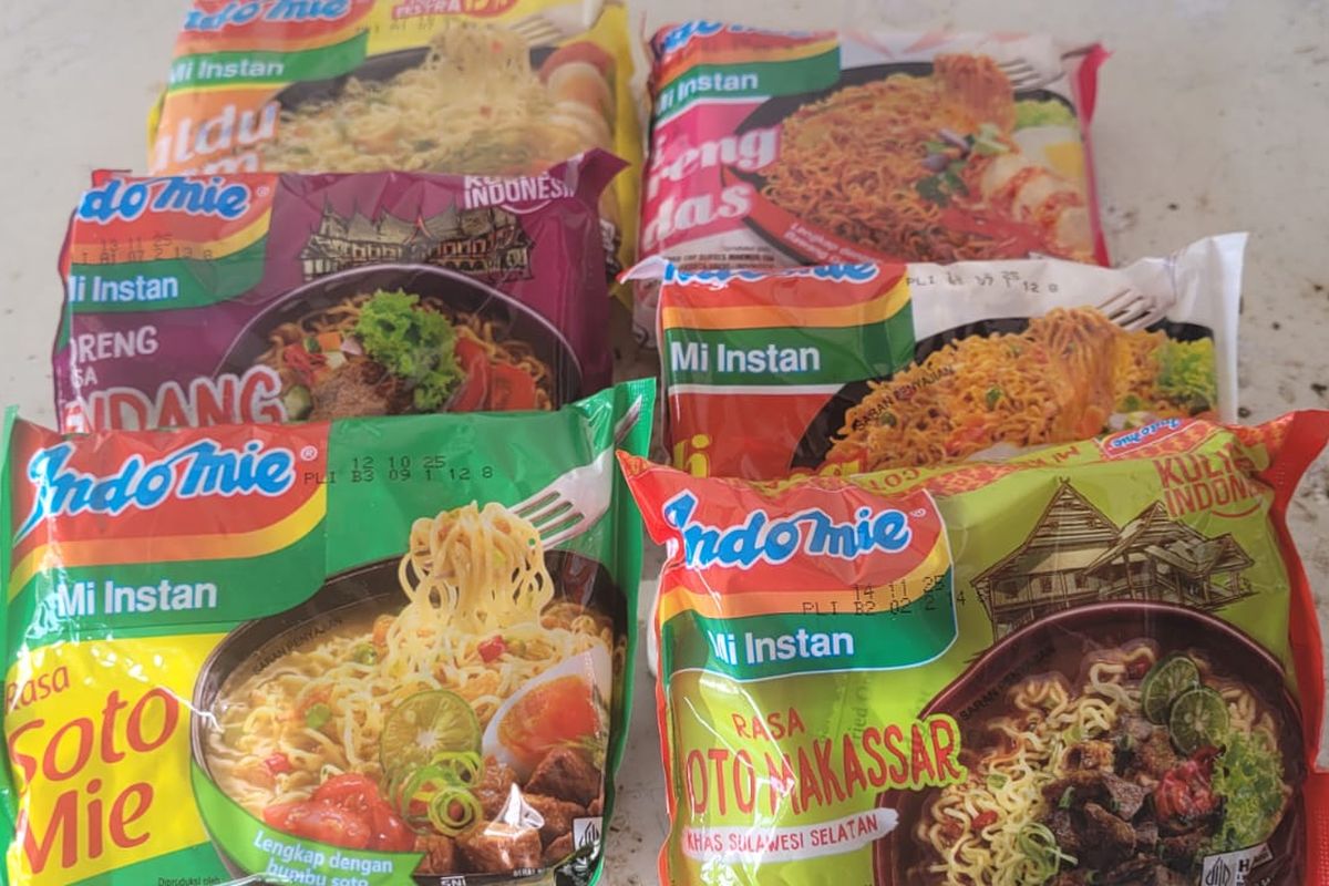 Ilustrasi sejumlah produk Indomie yang dijual di Nunukan, Kaltara (Kompas.com/Ahmad Dzulviqor)