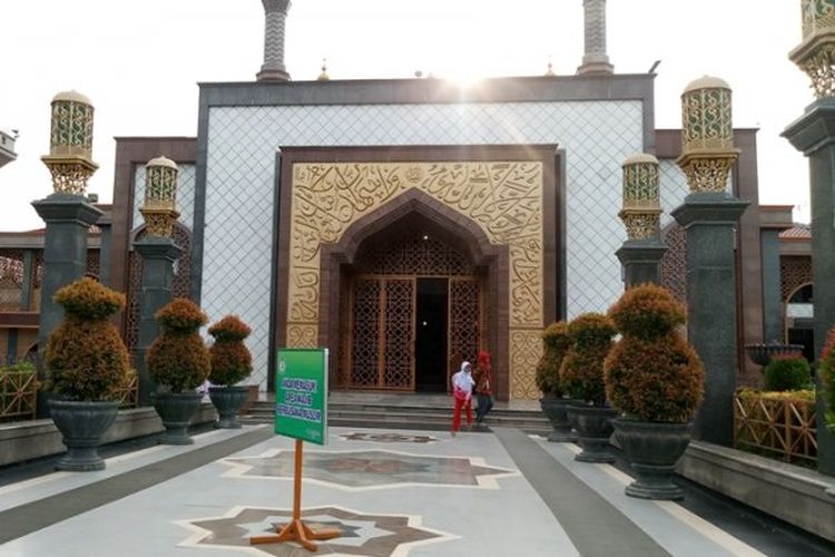 Masjid Raya At Taqwa Cirebon