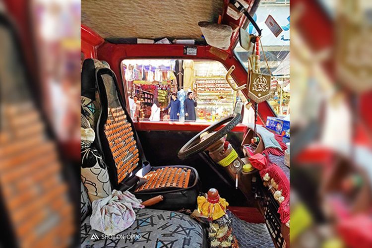 Pasar rempah di kota lama, difoto menggunakan Oppo R17 Pro