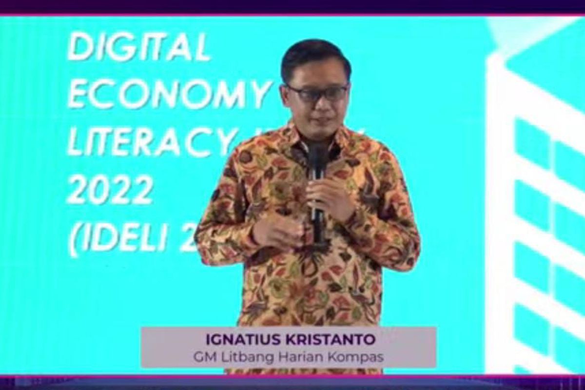 GM Litbang Kompas Ignasius Kristanto dalam bincang Indonesia Digital Economy Conference Langkah Tepat Wujudkan Target Transformasi Digital 2025 yang disiarkan oleh Lazada bersama Kompas, di Jakarta, Selasa (29/11/2022).