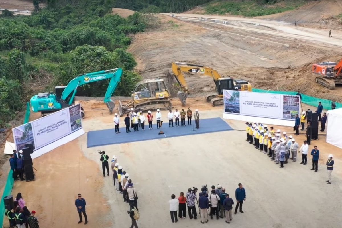 Groundbreaking Rumah Sakit Abdi Waluyo Nusantara di Ibu Kota Nusantara (IKN), Kabupaten Penajam Paser Utara, Provinsi Kalimantan Timur, 22 September 2023.