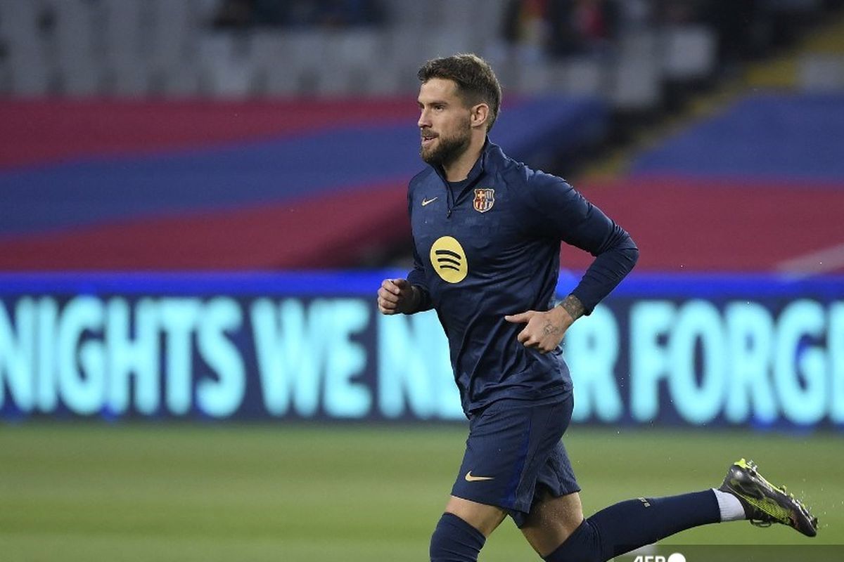 Inigo Martinez saat berseragam Barcelona