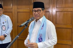 Pramono Berdukacita atas Meninggalnya Pengemudi Mobil Tertimpa Pohon di Dharmawangsa