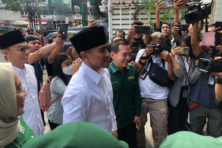 Kaesang Temui Cak Imin di Markas PKB