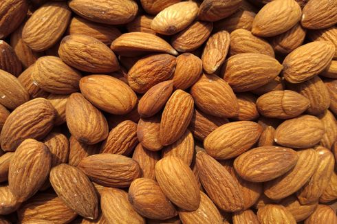 Tak Cuma Lezat, Ini 8 Manfaat Kacang Almond untuk Kesehatan