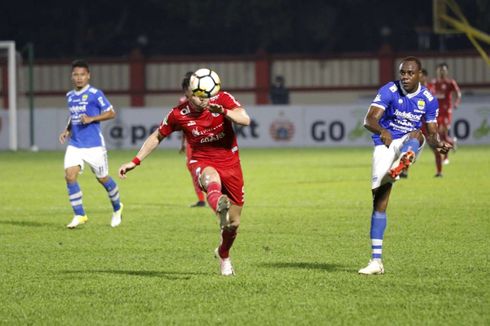 Bek Anyar Persib Bicara soal Perbedaan Atmosfer Liga Indonesia dan Thailand