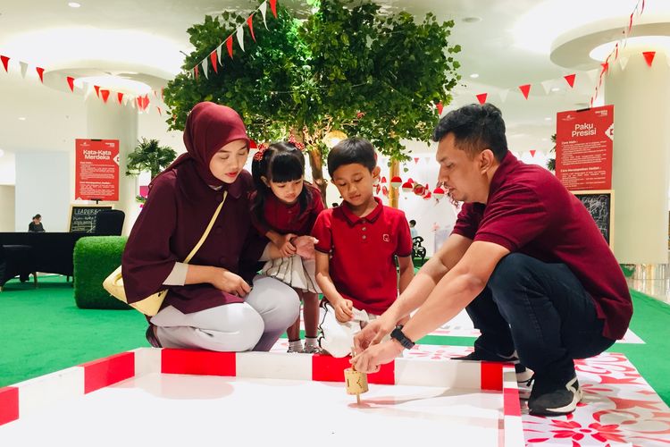Rayakan HUT RI, Warga Surabaya Hidupkan Lagi Permainan Tradisional hingga Tradisi Ibadah
