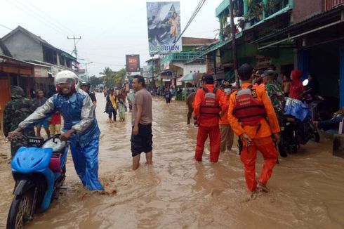 Kemensos Salurkan Bantuan Rp 1,1 Miliar untuk Korban Banjir di Bima, NTB
