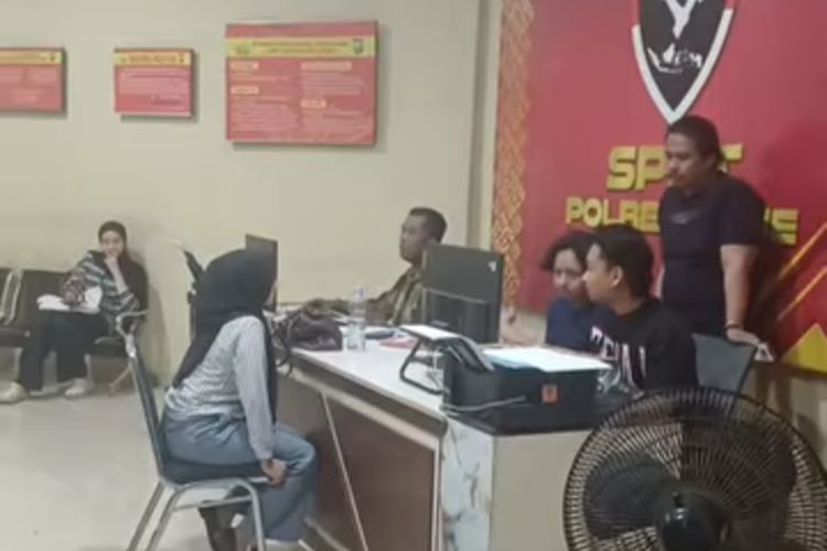 Staf DPRD Bone Dianiaya dan Wajah Dilumuri Kue oleh Ketua Dewan, HMI Layangkan Kecaman Keras