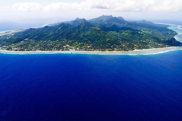 Pulau Rarotonga, pulau terbesar di Kepulauan Cook dilihat dari udara pada 30 Agustus 2012.