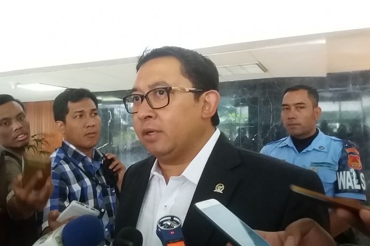 Wakil Ketua DPR RI Fadli Zon di Kompleks Parlemen, Senayan, Jakarta, Kamis (7/12/2017)