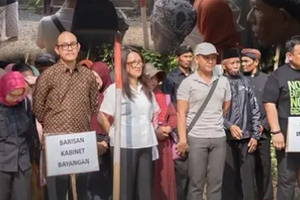 Kabinet Bayangan Ikut Upacara HUT RI di Pati, Dandhy Laksono dan Bhima Yudhistira Hadir