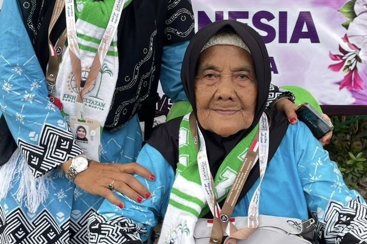 Jemaah Haji Embarkasi Surabaya Usia 90 Tahun, Suka Minum Kopi dan Masih Bugar