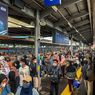 Akhir Pekan, Stasiun Tanah Abang Jadi Tujuan Utama Pengguna Commuterline