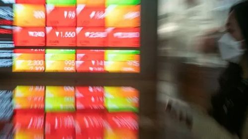 IHSG Awal Sesi Masih Lesu, Rupiah Bangkit