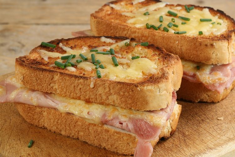 Ilustrasi croque monsieur. 