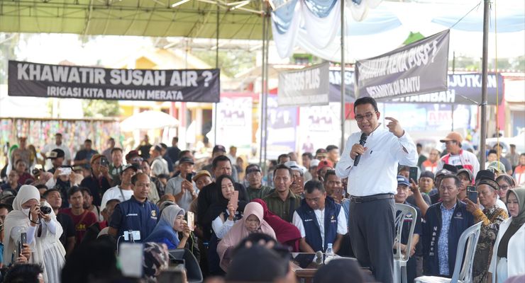 Janji Anies Bangun Lapangan Sepak Bola Berstandar FIFA di Kampung-Kampung Provinsi Maluku