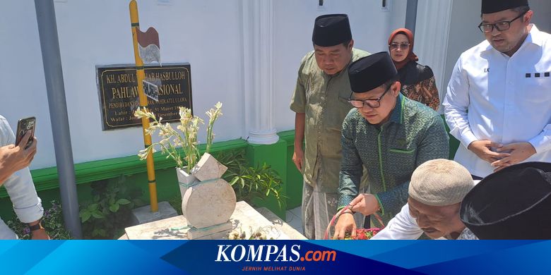 Ziarah ke Makam Pendiri NU, Cak Imin: Saya Harus Membersihkan Diri