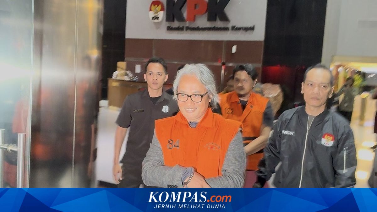 Pakai Rompi Tahanan KPK, Kepala KPP Banjarmasin Mulyono Akui Terima Suap