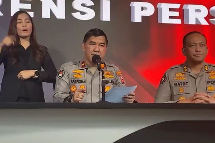 Kepala Biro Penerangan Masyarakat (Karo Penmas) Divisi Humas Polri Brigjen Ahmad Ramadhan dalam konferensi pers di Mabes Polri, Jakarta, Rabu (7/6/2023).