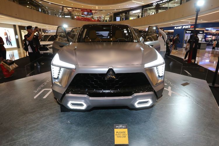 Giliran Mitsubishi XFC Concept Dipamerkan di Surabaya