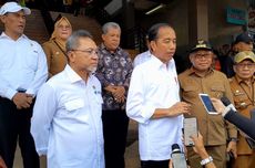 Presiden Jokowi Cek Harga Sembako Saat Kunjungi Pasar Seketeng Sumbawa