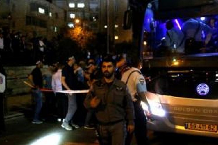 Penikam tentara Israel di dalam bus di Jerusalem ditembak mati aparat keamanan. 