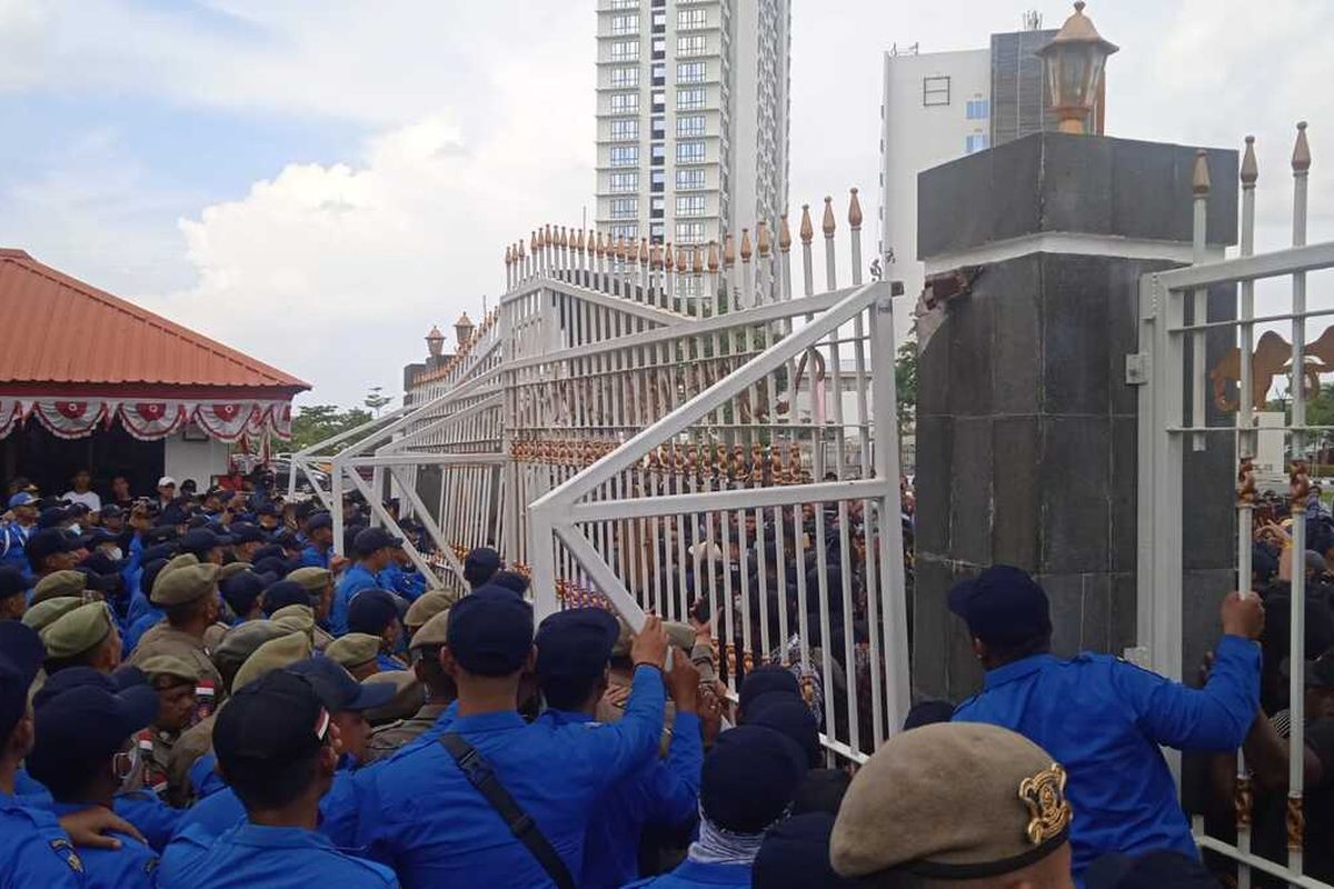 2 Kali Lakukan Demo, Warga Sobek Surat Usulan dari BP Batam dan Tetap Bertahan Pada 4 Tuntutan