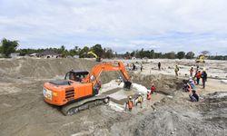 Atasi Banjir di Luwu Utara, Tanggul Darurat dengan Metode Perkuatan Geotextile Siap Dibangun