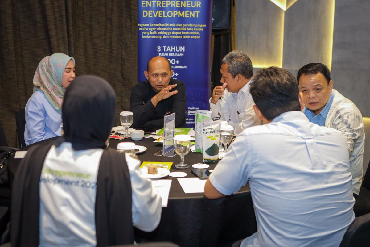 Kementerian Usaha, Mikro Kecil dan Menengah (UMKM) sukses menyelenggarakan Networking and Appreciation Day 2024, sebagai tahap akhir Program Entrepreneur Development (Entredev) yang sekaligus menjadi penutup seluruh rangkaian kegiatan Program Entredev 2024.