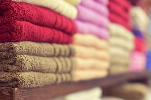 6 Kesalahan dalam Mencuci Handuk yang Membuat Serat Handuk Rusak