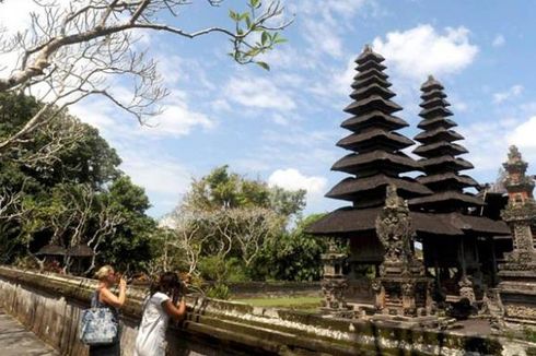 Kerajaan Dinasti Warmadewa di Bali