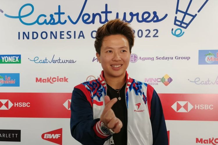 Liliyana Natsir usai menerima penghargaan BWF Hall of Fame di Istora Senayan, Jakarta, Sabtu (18/6/2022). Terkini, Liliyana harus menjalani operasi usai mengalami cedera ACL.