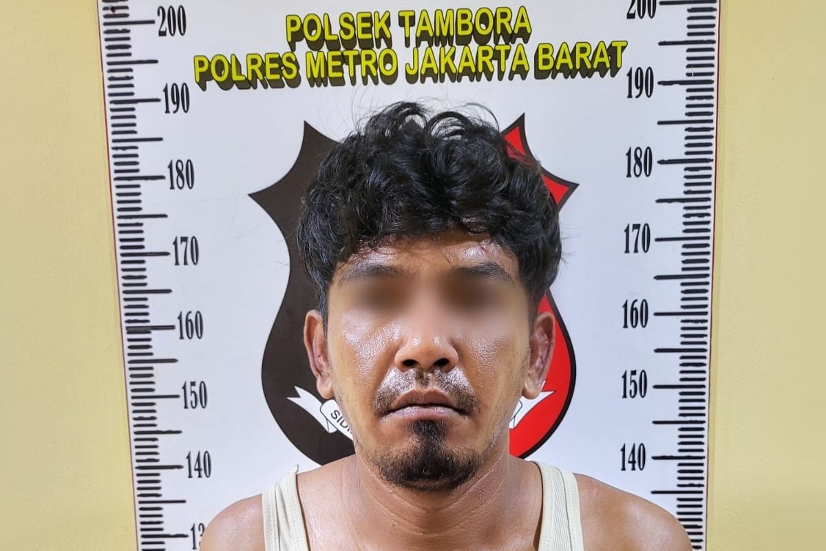 Seorang pria berinsial BR (35), kembali ditangkap polisi usai mencuri sepeda motor di empat lokasi di Tambora, Jakarta Barat. Pelaku juga diketahui sebagai residivis kasua serupa.