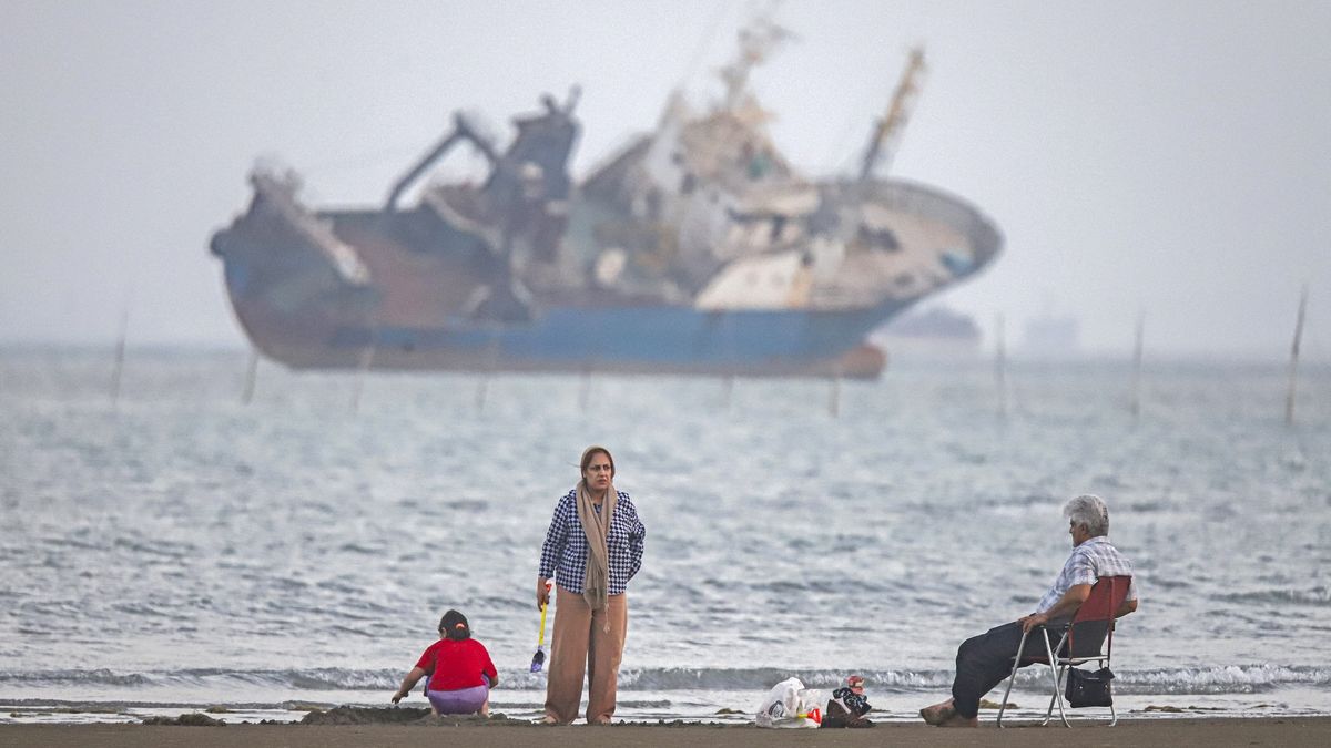 Iran Tegaskan Selat Hormuz Hanya Dibuka Sesuai Aturan Teheran Usai Serangan AS