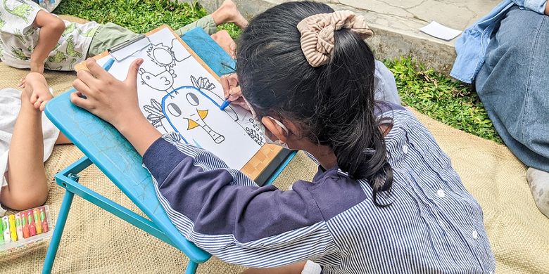 Kelas mewarnai anak-anak yang digelar Sejauh Mata Memandang untuk berbagai isu keberlanjutan dan kepedulian lingkungan hidup