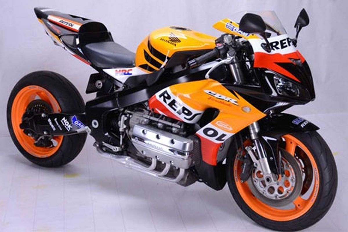 Begini tampang Honda CBR1800R bermesin Gold Wing.