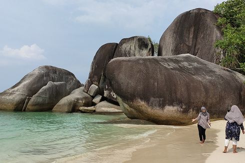 Pantai Tanjung Tinggi, Tempat Wisata Wajib Dikunjungi Saat ke Belitung