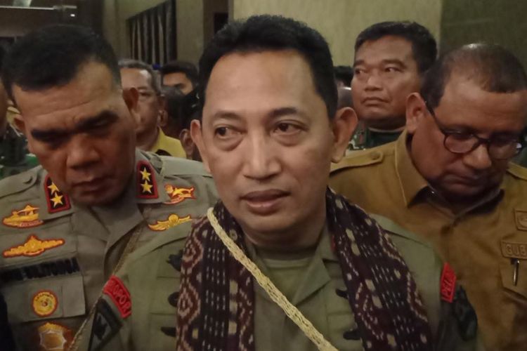 Kapolri saat menyampaikan keterangan Pers terkait Penanglapan Lukas Enembe