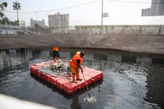 Pemasangan Kain Waring di Kali Item Diperpanjang