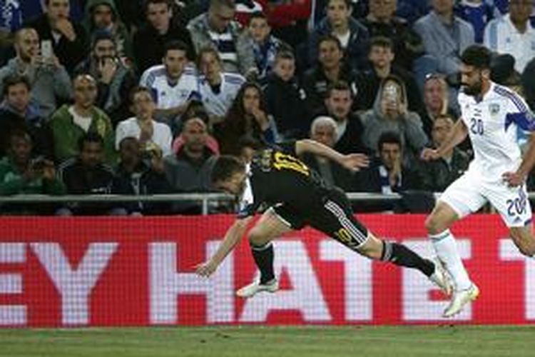 Aksi Eden Hazard saat membela timnas Belgia pada laga versus Israel, Selasa (31/3/2015). 