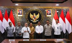 Mentan Amran Raih Kepuasan Publik Tertinggi, Menko Pangan Sebut Kinerjanya Terbaik