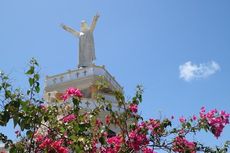 Panduan Berwisata ke Monumen Kristus Raja di Saumlaki