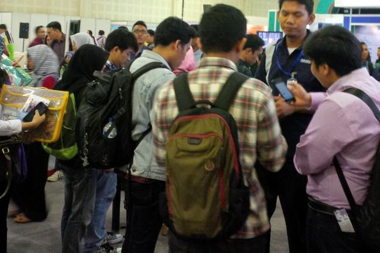 Suasana Job Fair KompasKarier.com di Balai Kartini, Jakarta, Jumat (22/7)