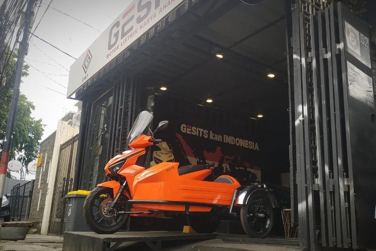 Dealer Gesits di H. Nawi Jakarta Selatan