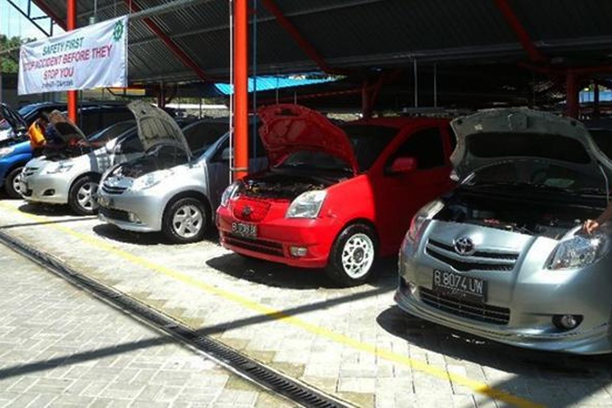 Penyedia mobil bekas Mobil88