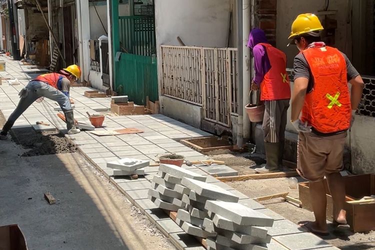 Pemerintah Kota (Pemkot) Semarang berhasil merampungkan tahap pertama program revitalisasi kawasan Pecinan. 
