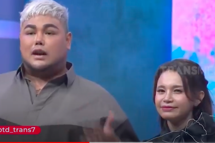 Ivan Gunawan dan Rossa di acara OOTD